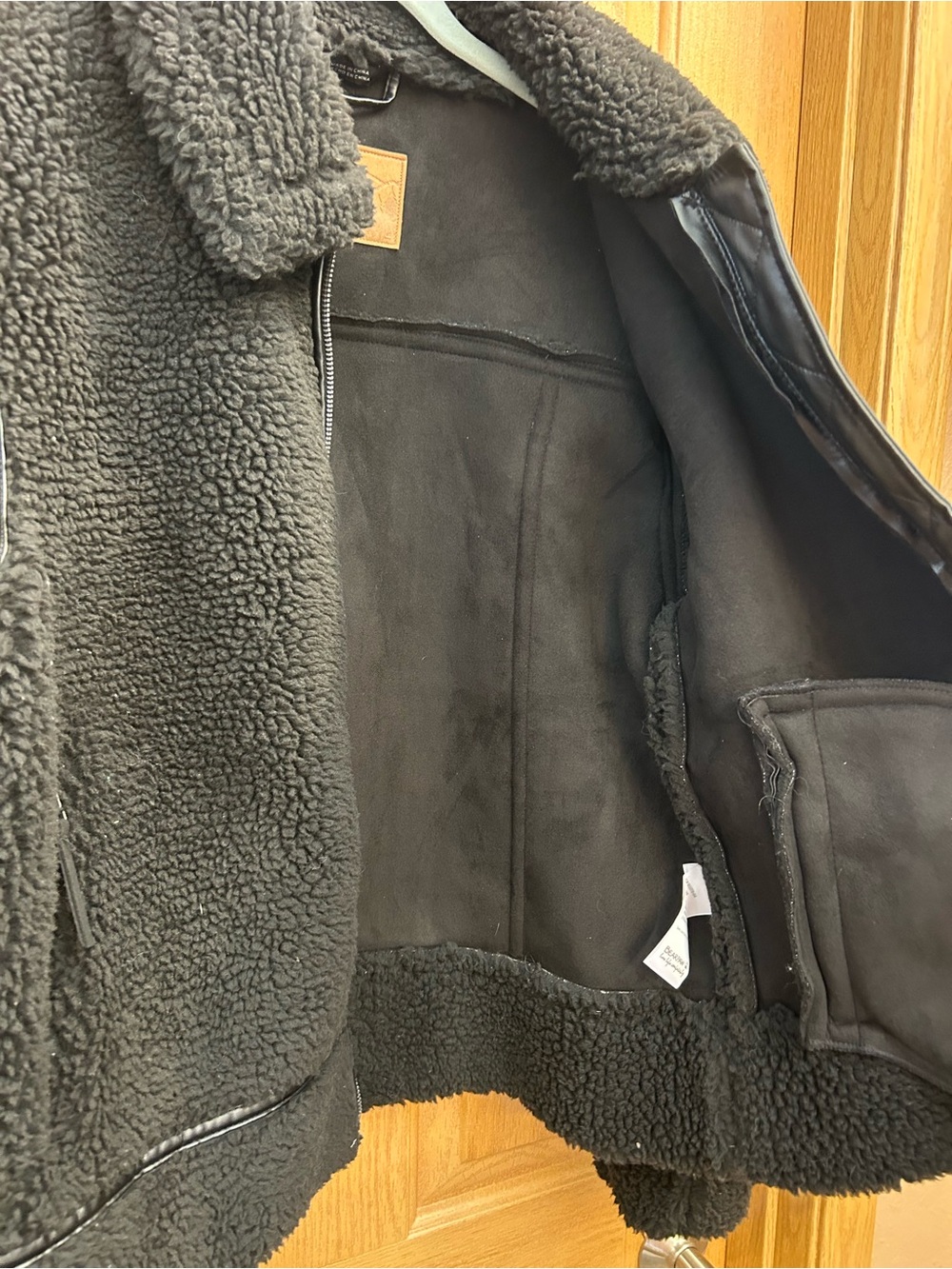 BEARPAW Women’s Black Sherpa Zip-Up Jacket, Very Thick and Warm, Size L - Picture 5 of 7